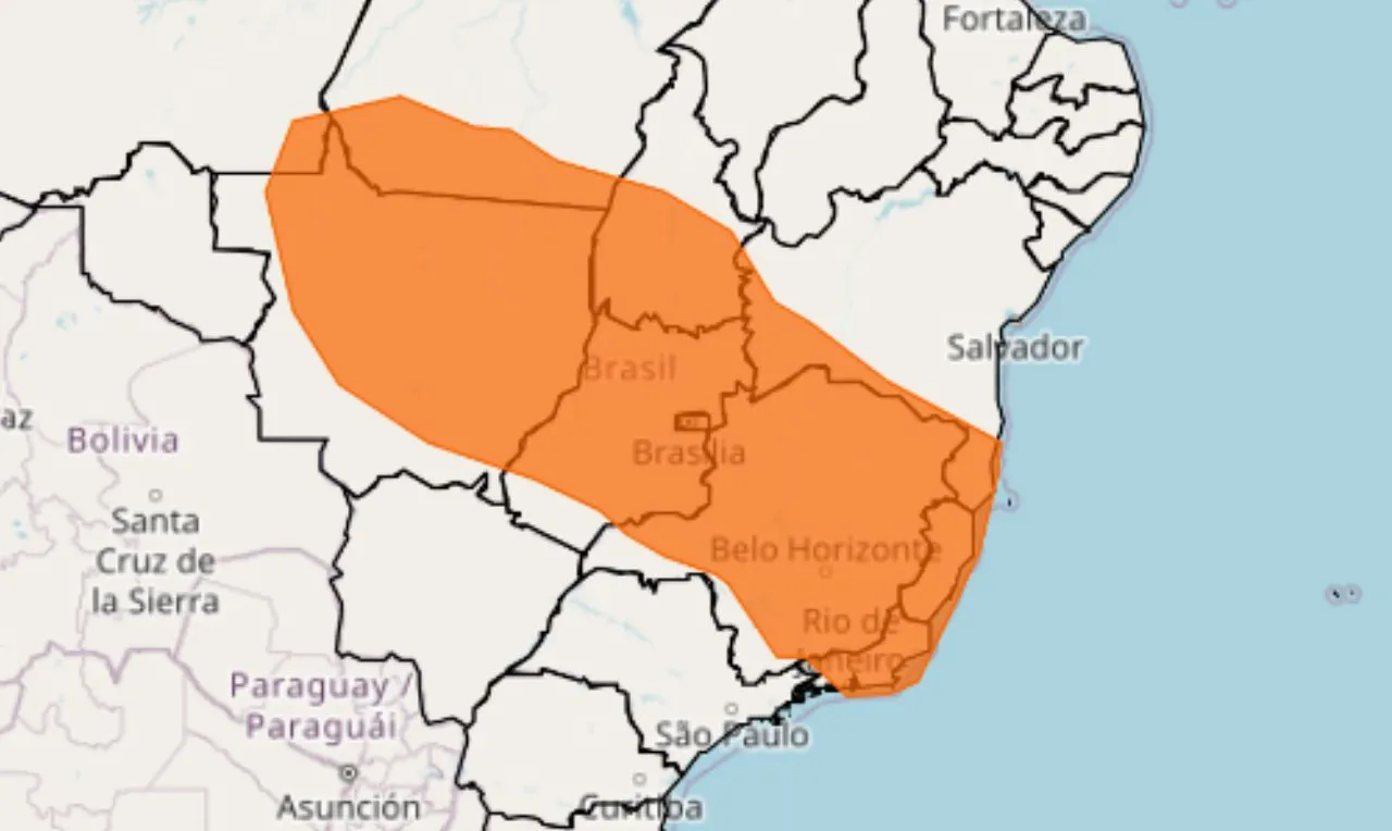 A imagem mostra as áreas em alerta laranja para chuva intensa e ventos sudeste, centro-oeste, nordeste e norte